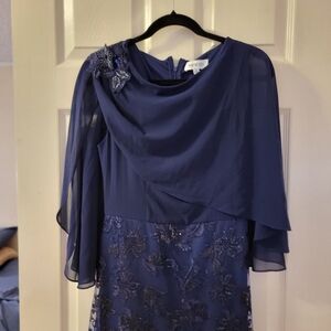 Elegant Navy Blue Dress with Floral Sequin Embellishments